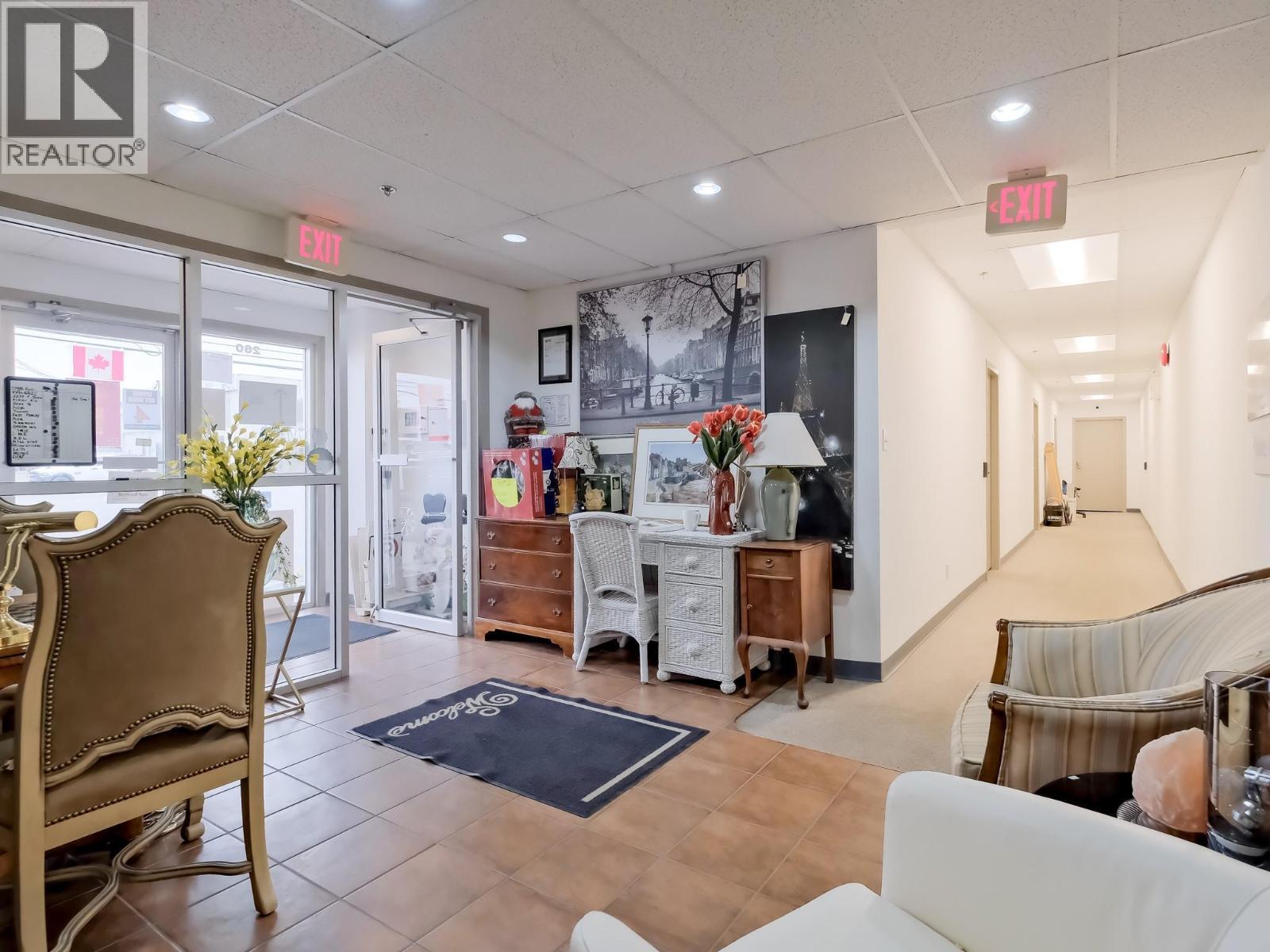 260 OKANAGAN Avenue East, Penticton