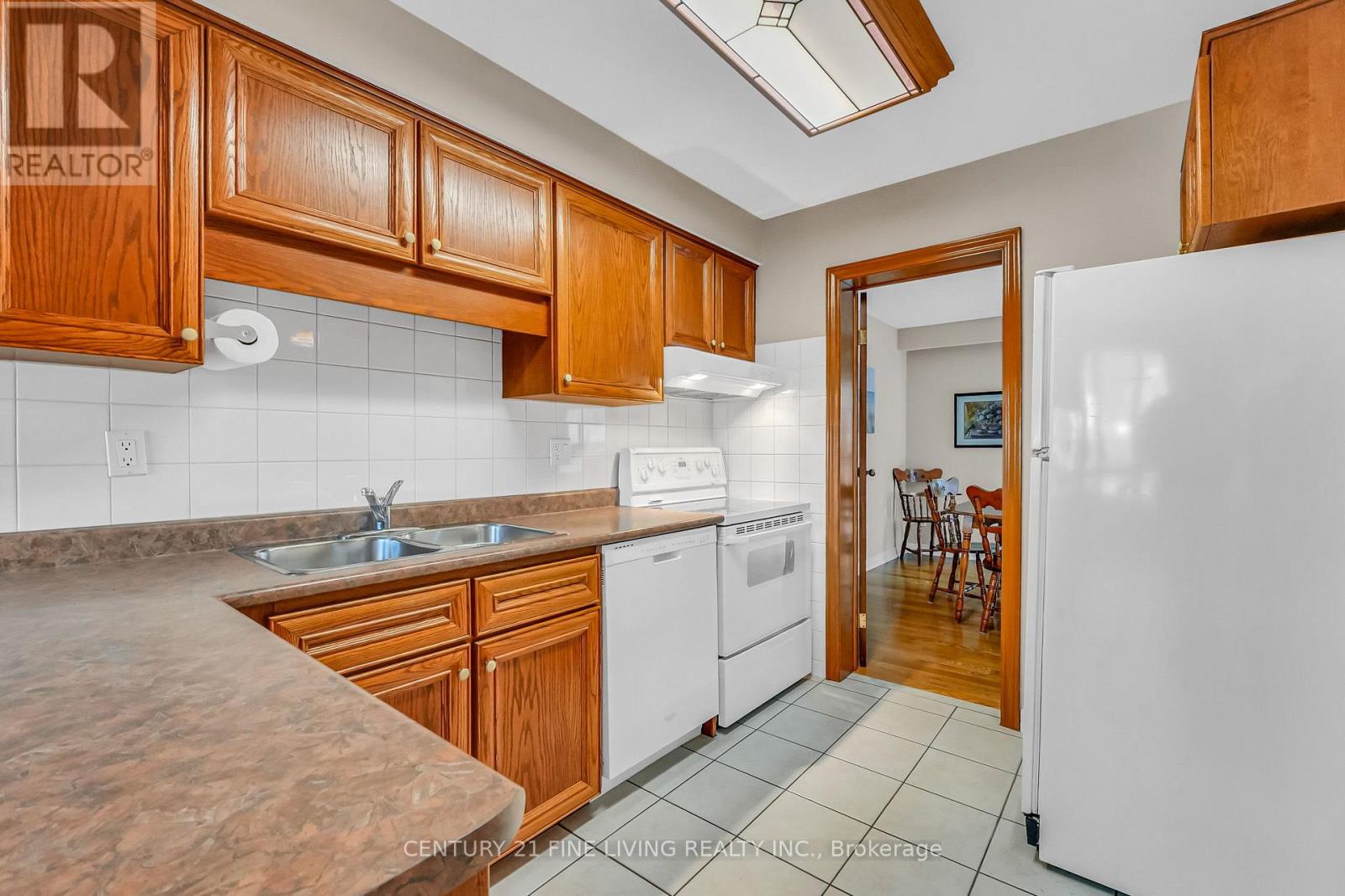 6038 FEATHERHEAD CRESCENT - 7