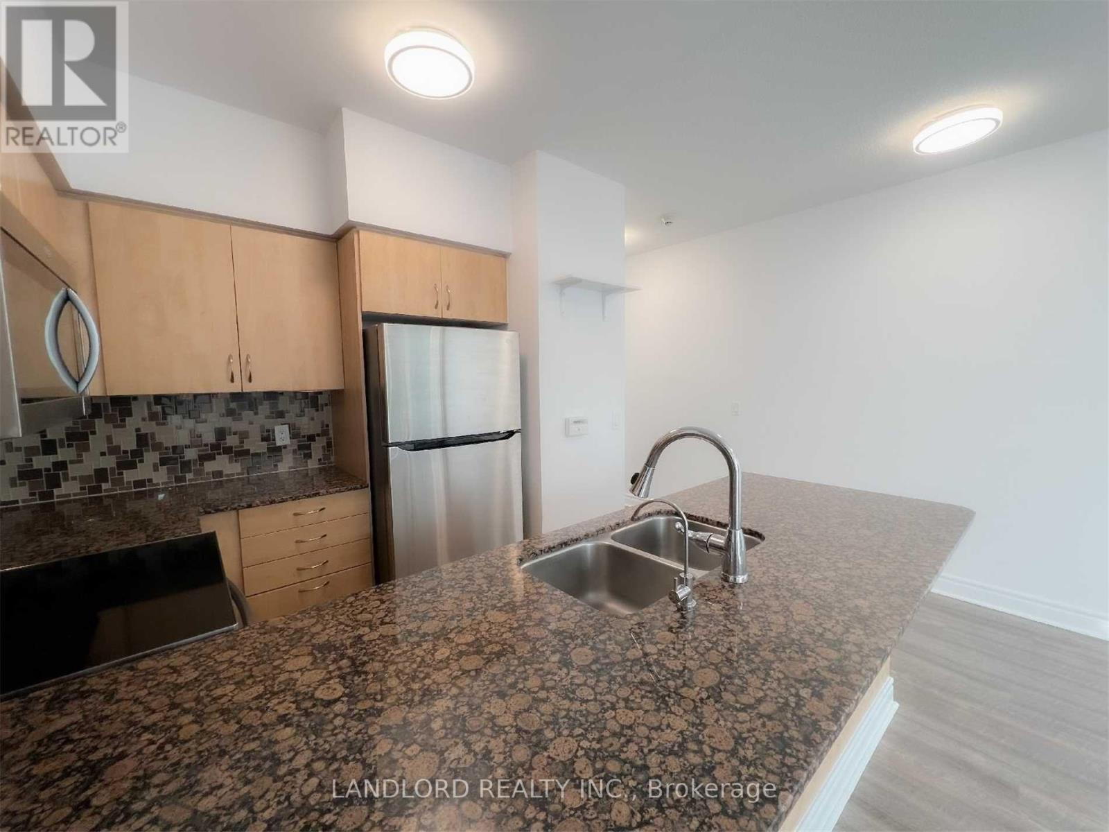 309 - 2240 LAKESHORE BOULEVARD W