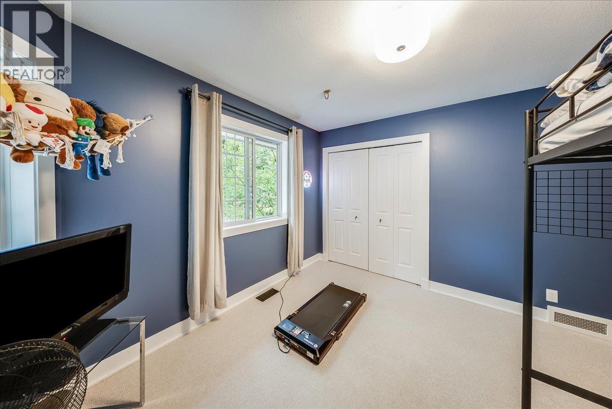 816 COLUMBIA Road - 20