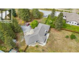816 Columbia Road, Castlegar, BC V1N4K6 Photo 39