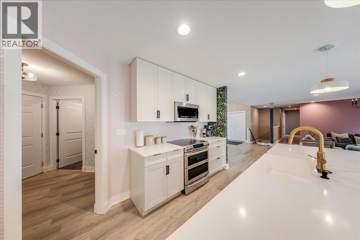 816 COLUMBIA Road - 8