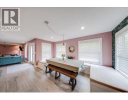 Full bathroom - 816 Columbia Road, Castlegar, BC V1N4K6 Photo 11