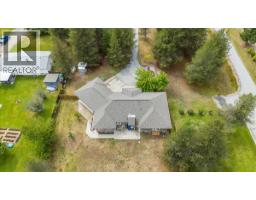 816 Columbia Road, Castlegar, BC V1N4K6 Photo 40