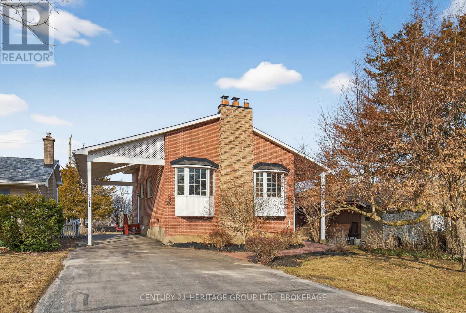 20 OAKRIDGE AVENUE - 1