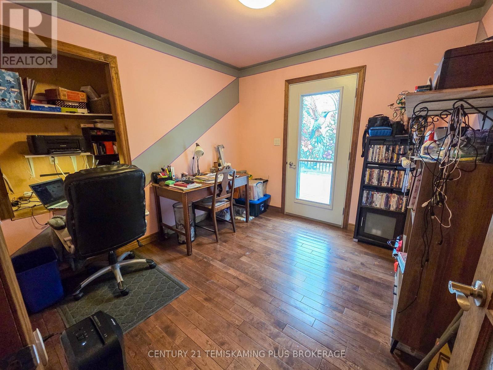 488011 CHAMBERLAIN 6 ROAD - 19