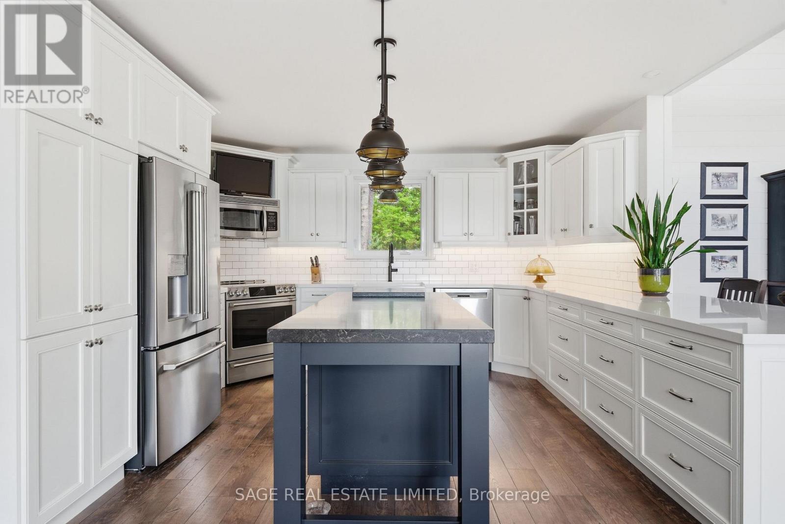 141 SANDY POINT ROAD - 12