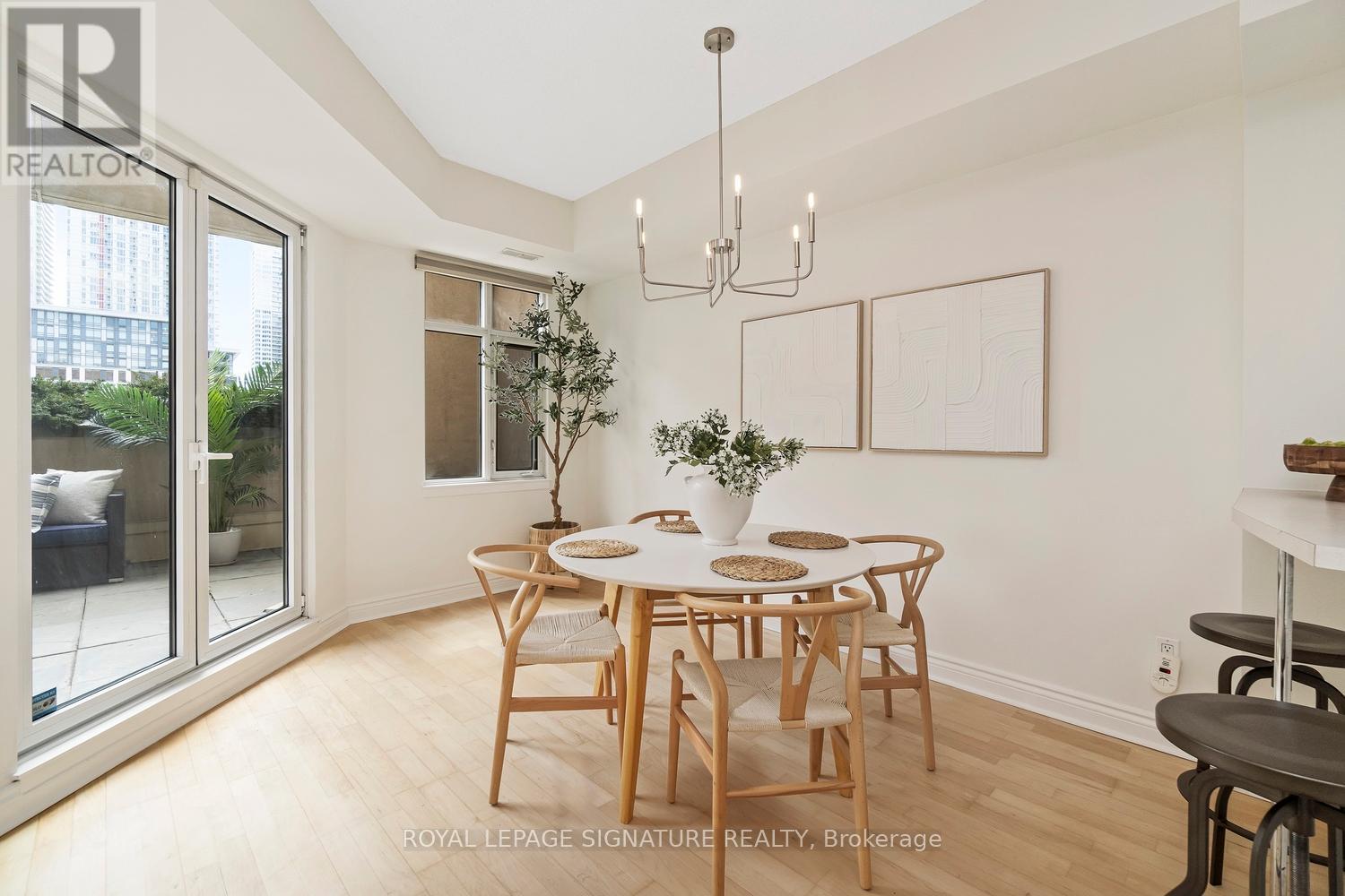 #207 550 FRONT STREET W - 13
