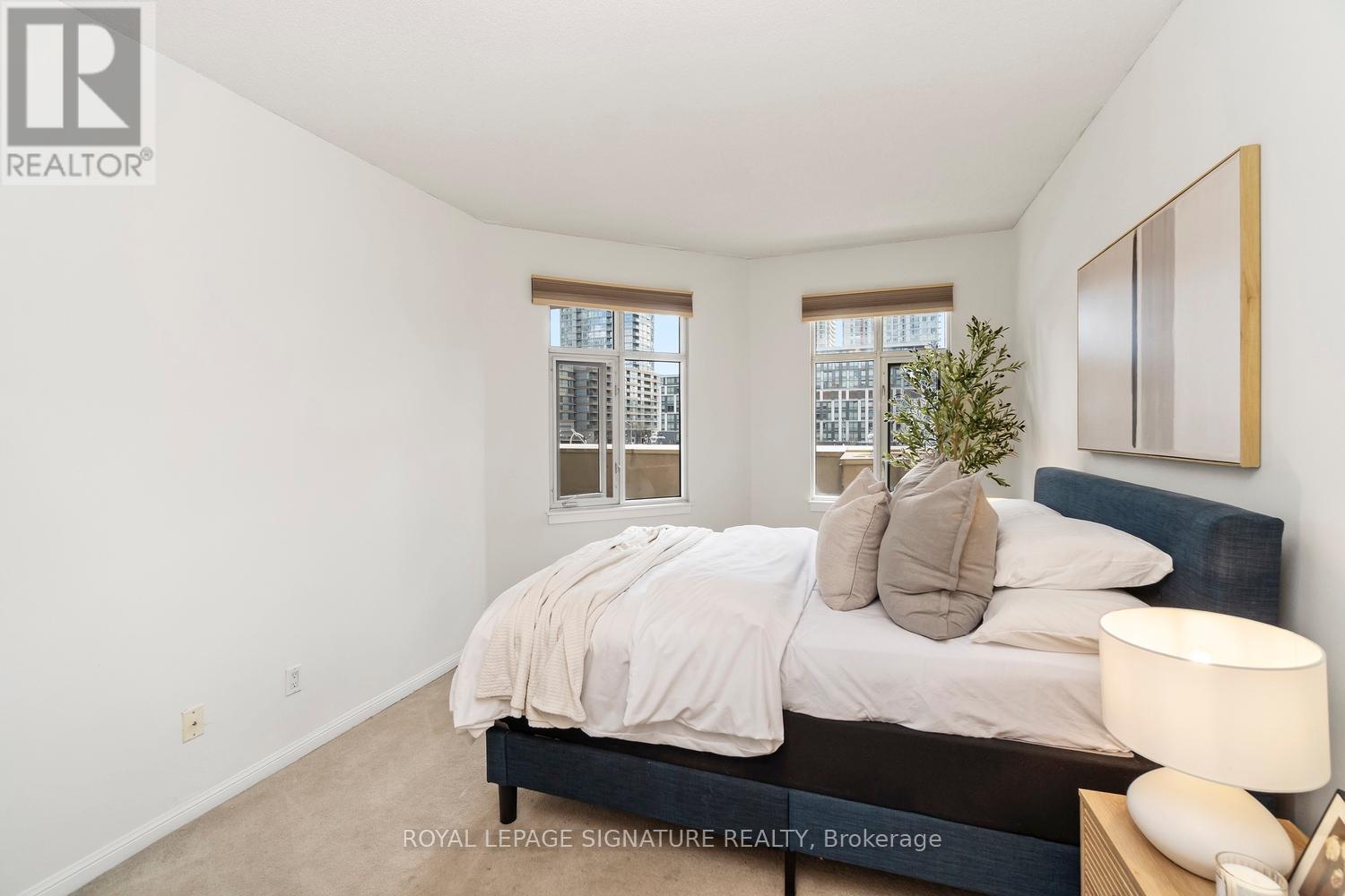 #207 550 FRONT STREET W - 23