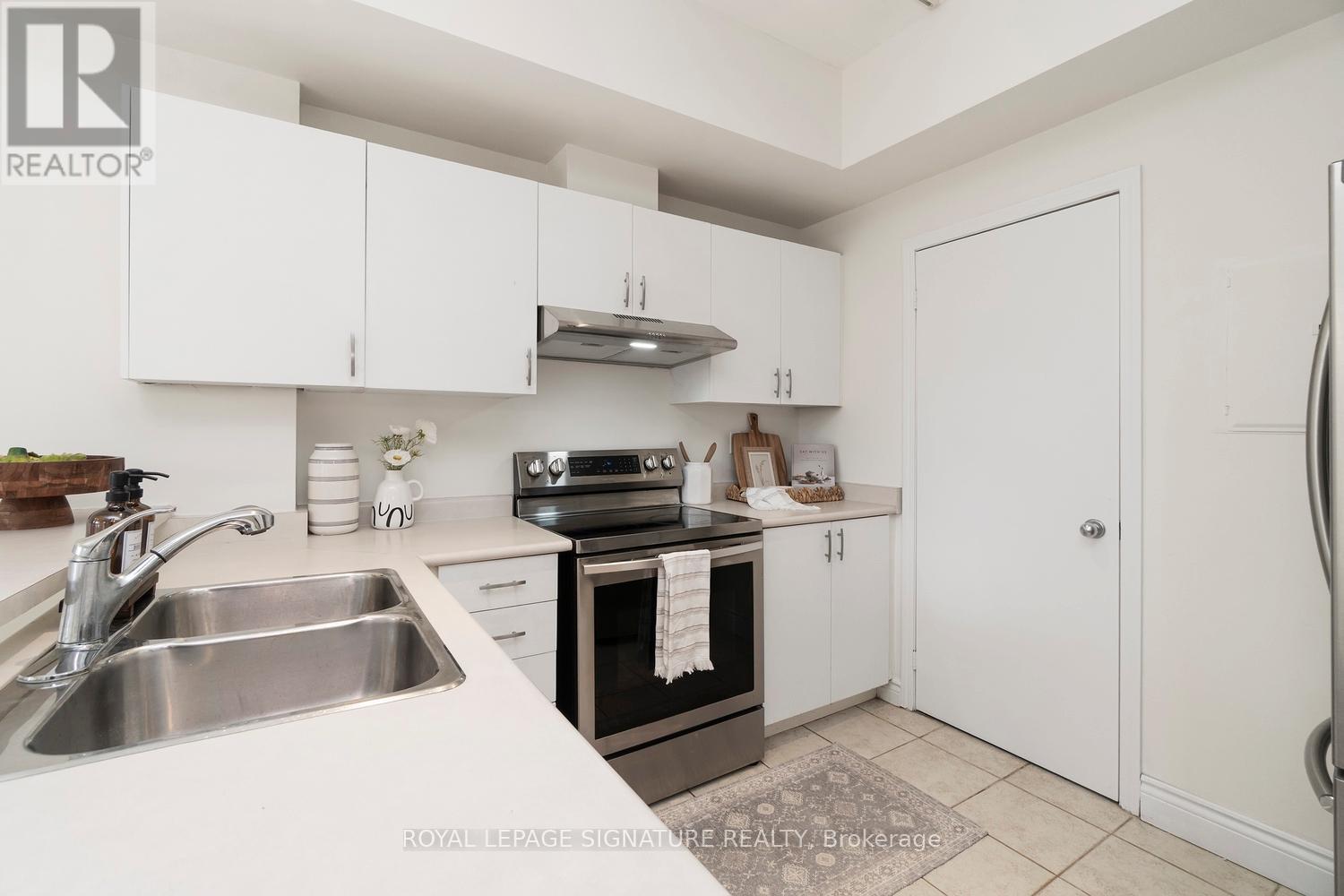 #207 550 FRONT STREET W - 9