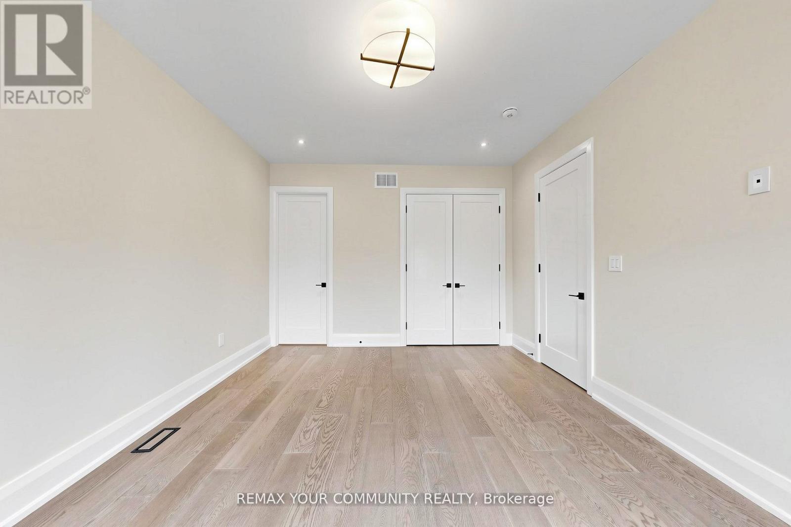 97 RANEE AVENUE - 26