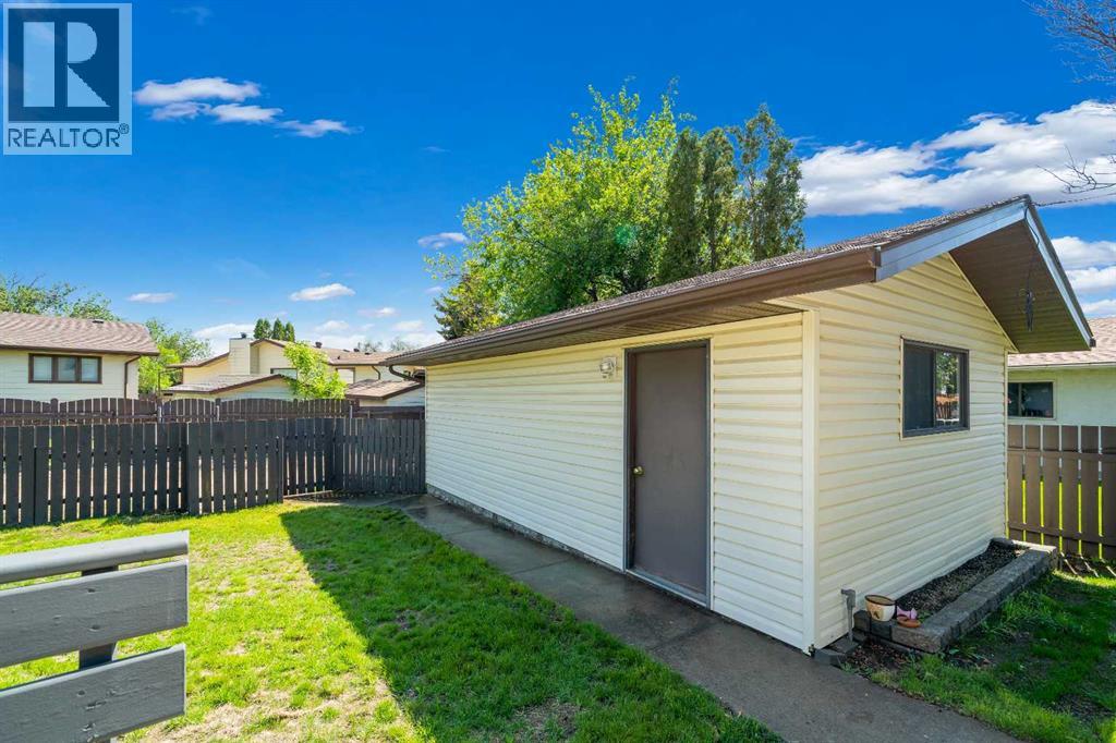 17 Calder Place SE — photo 27