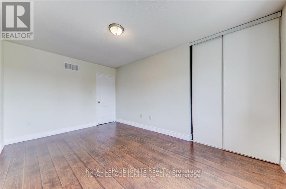 57 ARMITAGE CRESCENT - 32