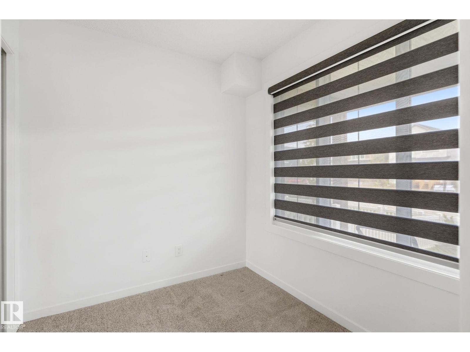 1209 MCLEOD AV — photo 19