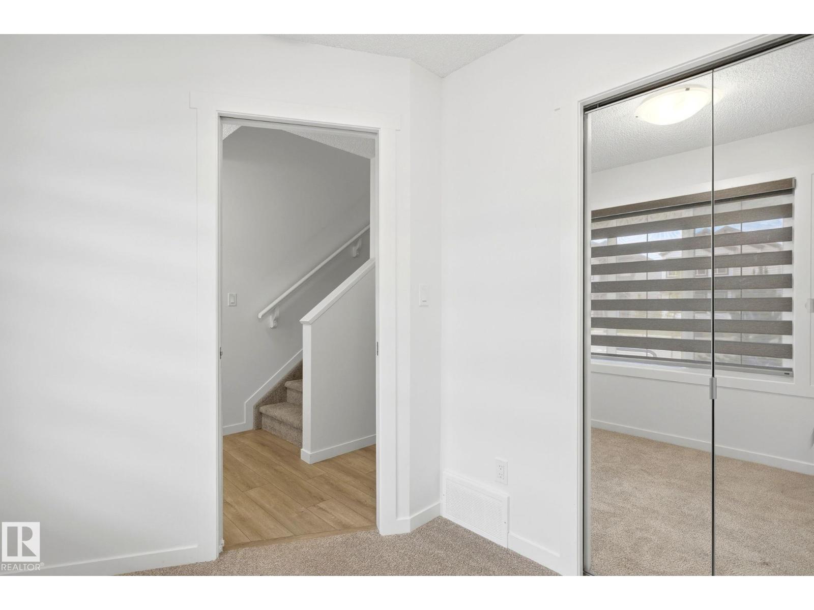 1209 MCLEOD AV — photo 20