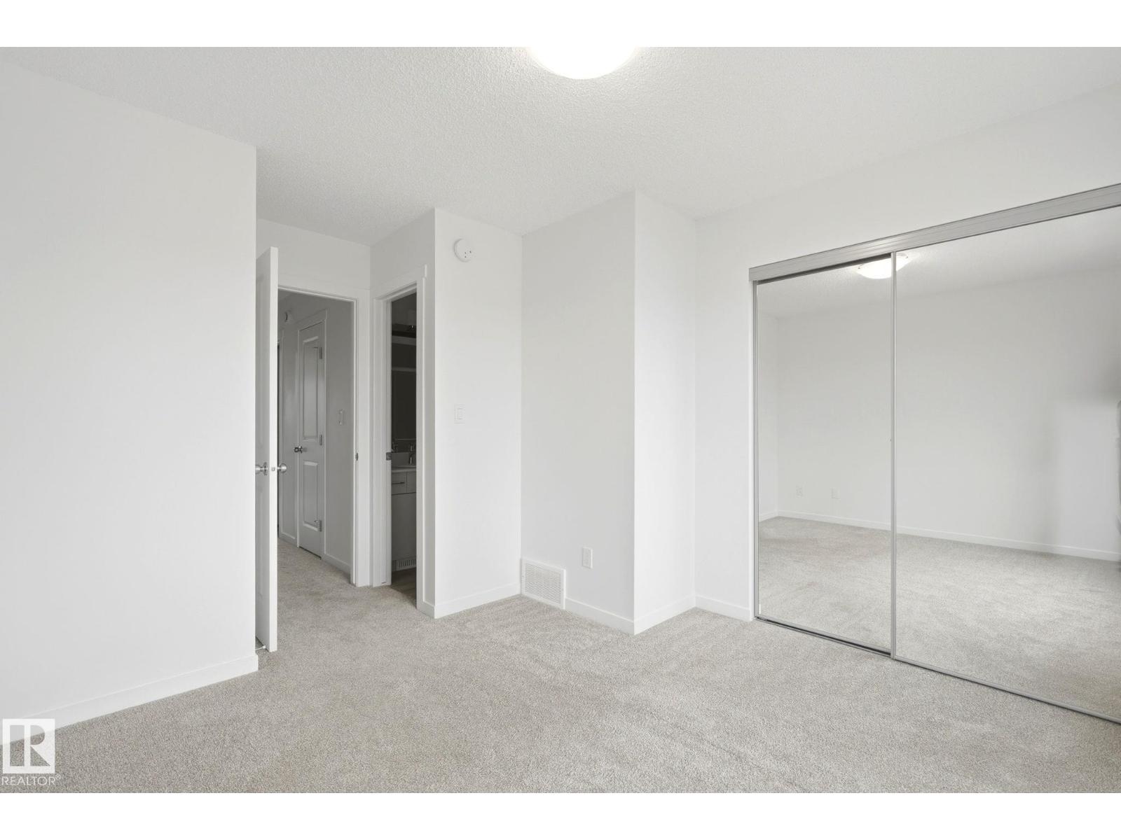 1209 MCLEOD AV — photo 25