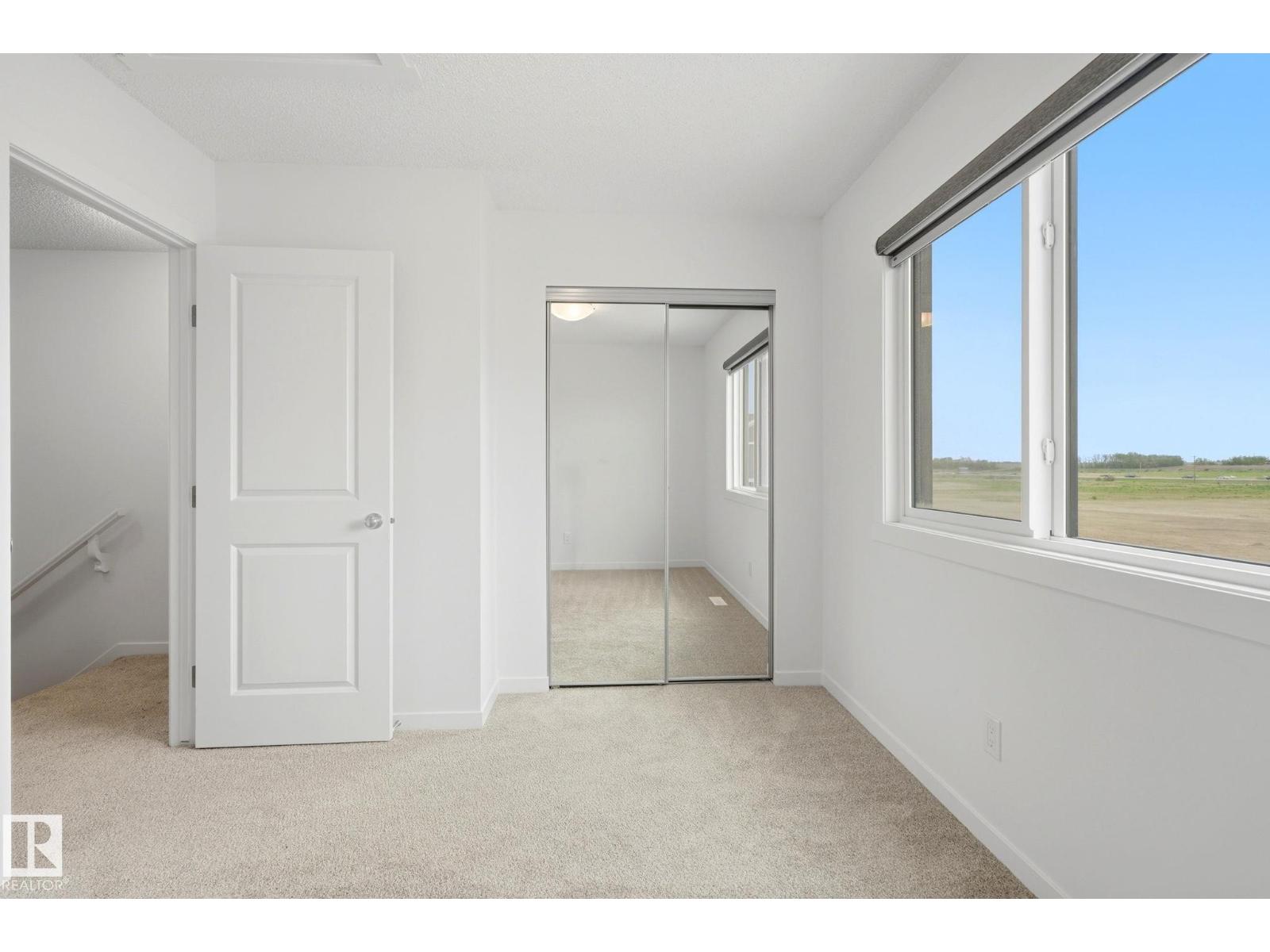 1209 MCLEOD AV — photo 29