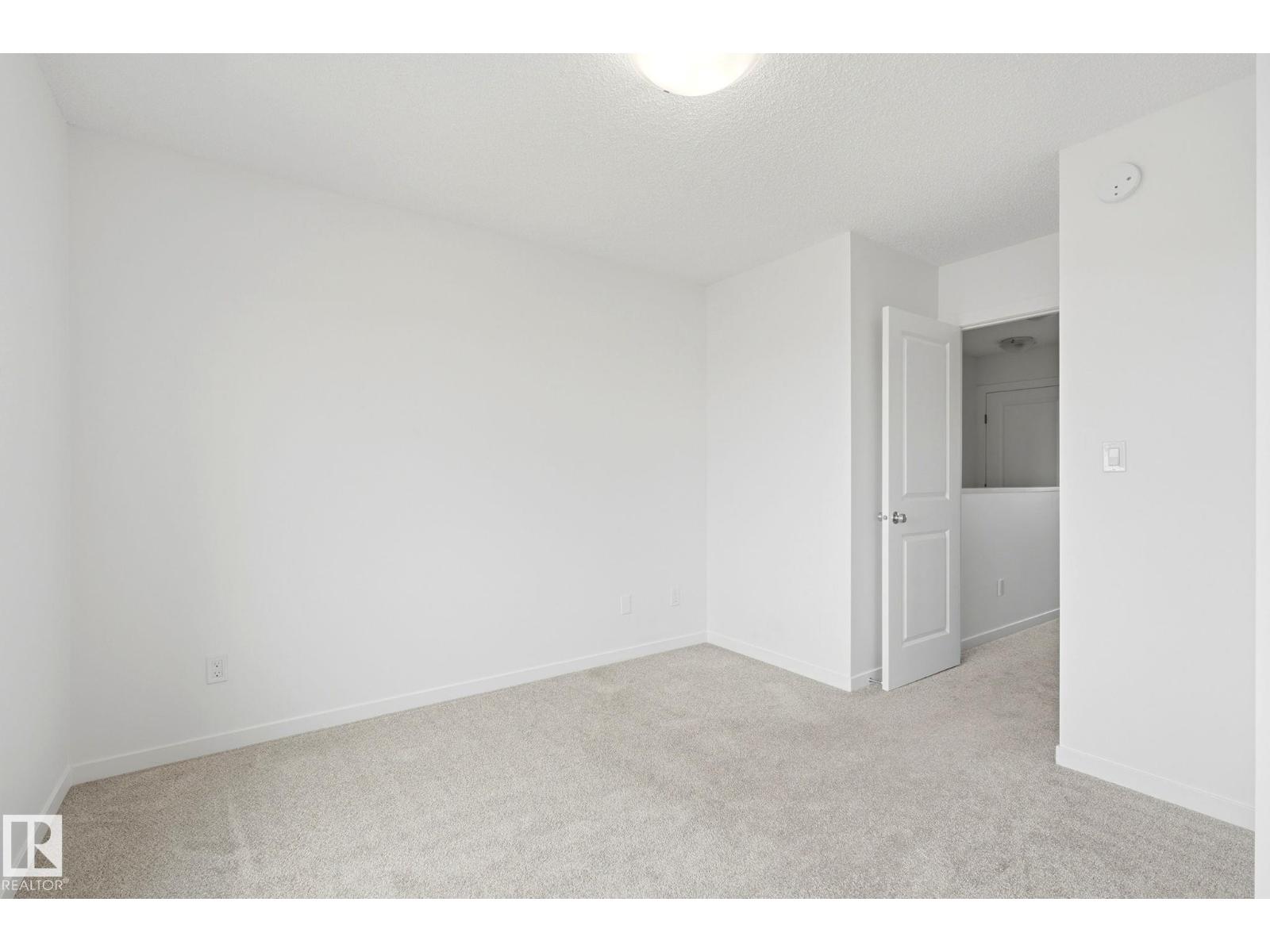 1209 MCLEOD AV — photo 30