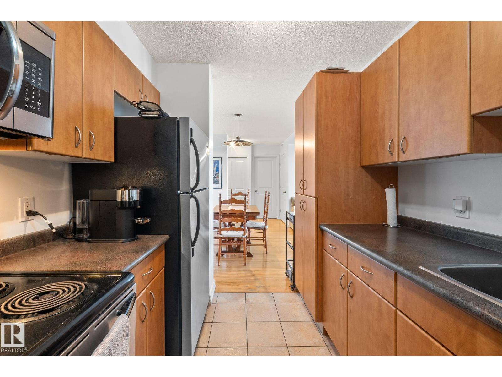 #905 10303 105 ST NW NW - 19
