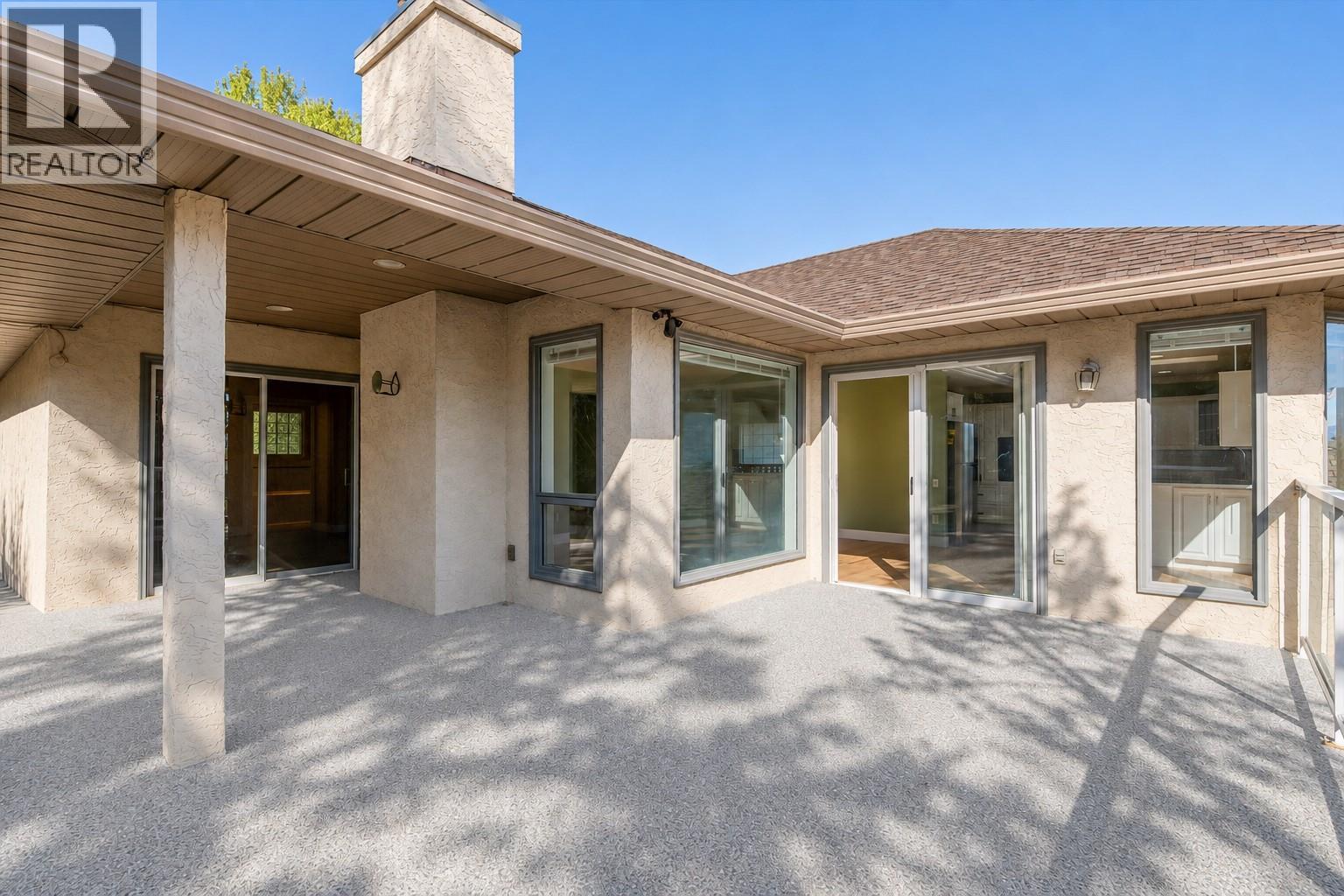  2194 Shamrock Drive, West Kelowna