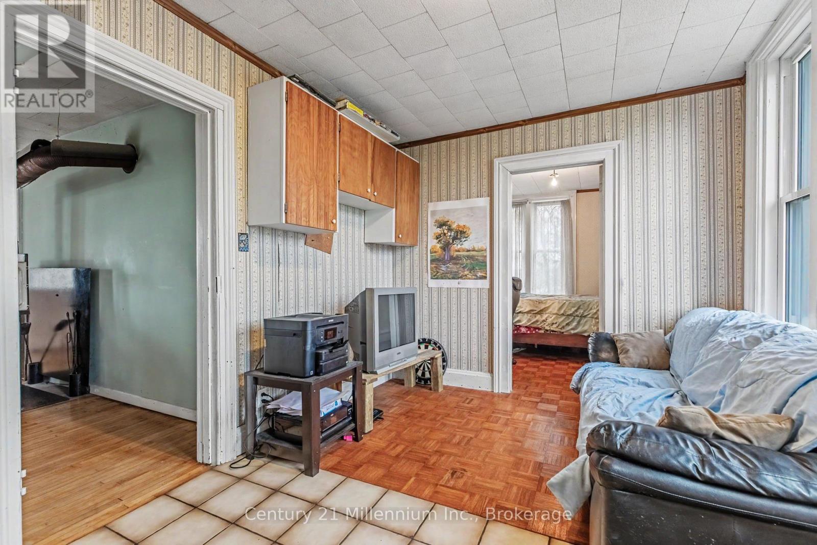 4758 BRUCE 3 ROAD - 17