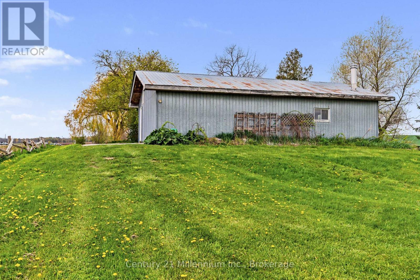 4758 BRUCE 3 ROAD - 37