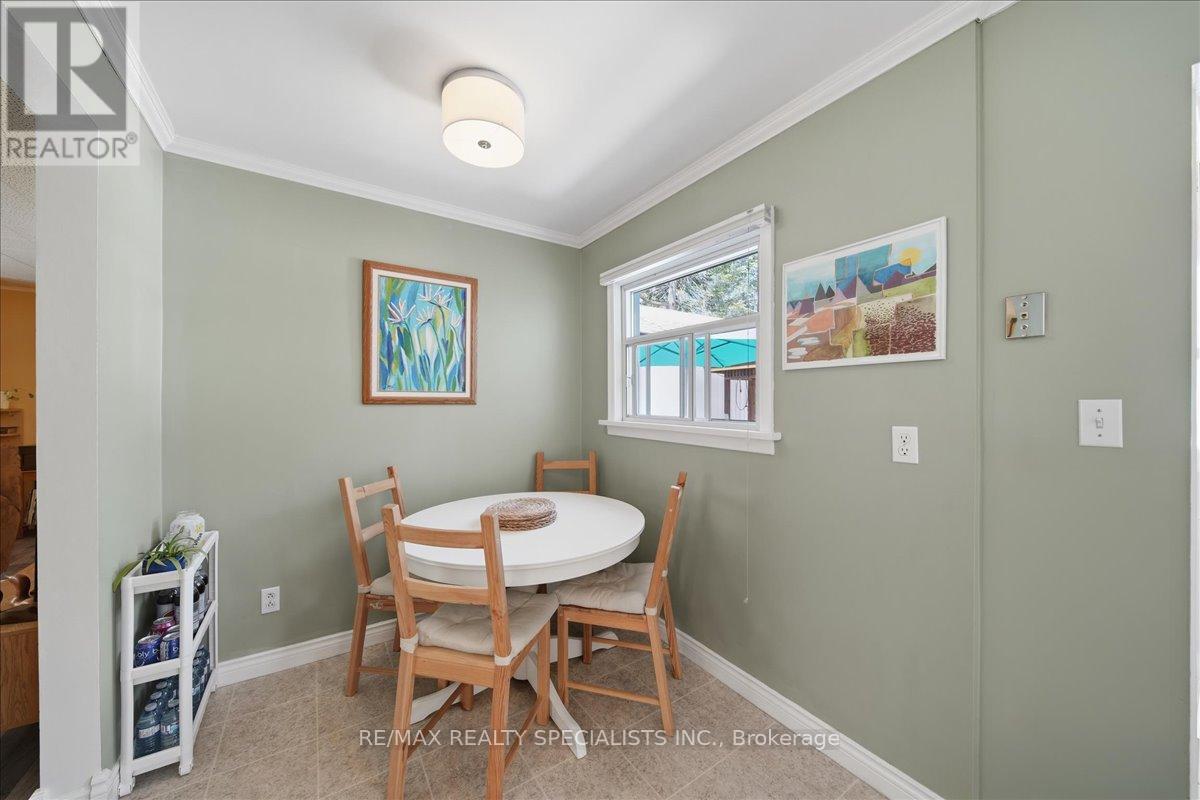 644 ROSE LANE - Image 19