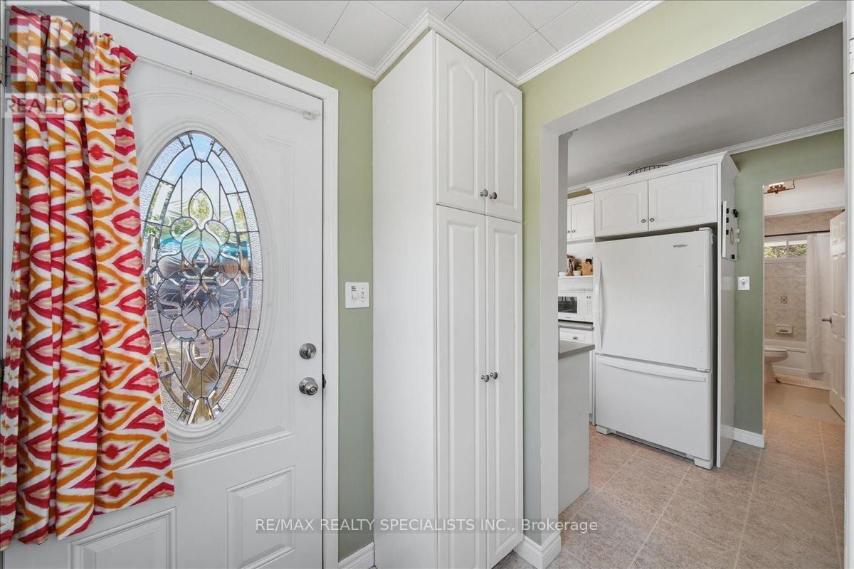 644 ROSE LANE - Image 24