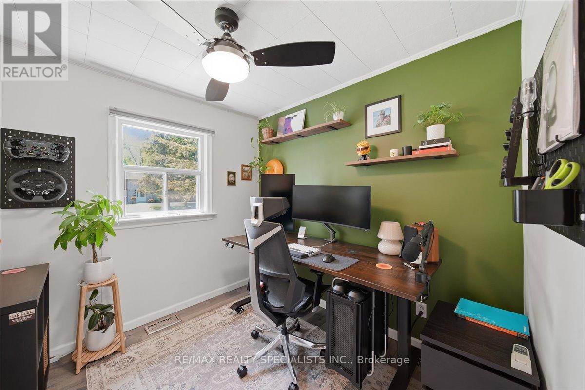 644 ROSE LANE - Image 27