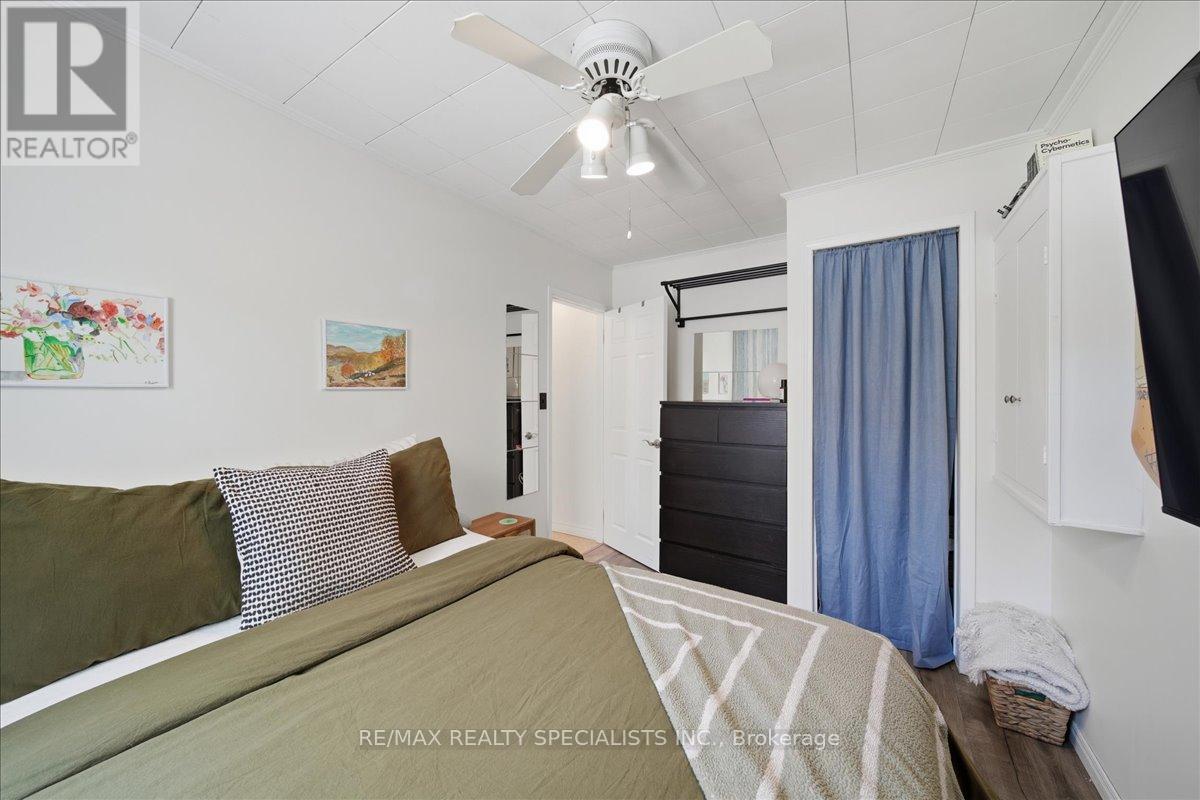 644 ROSE LANE - Image 28