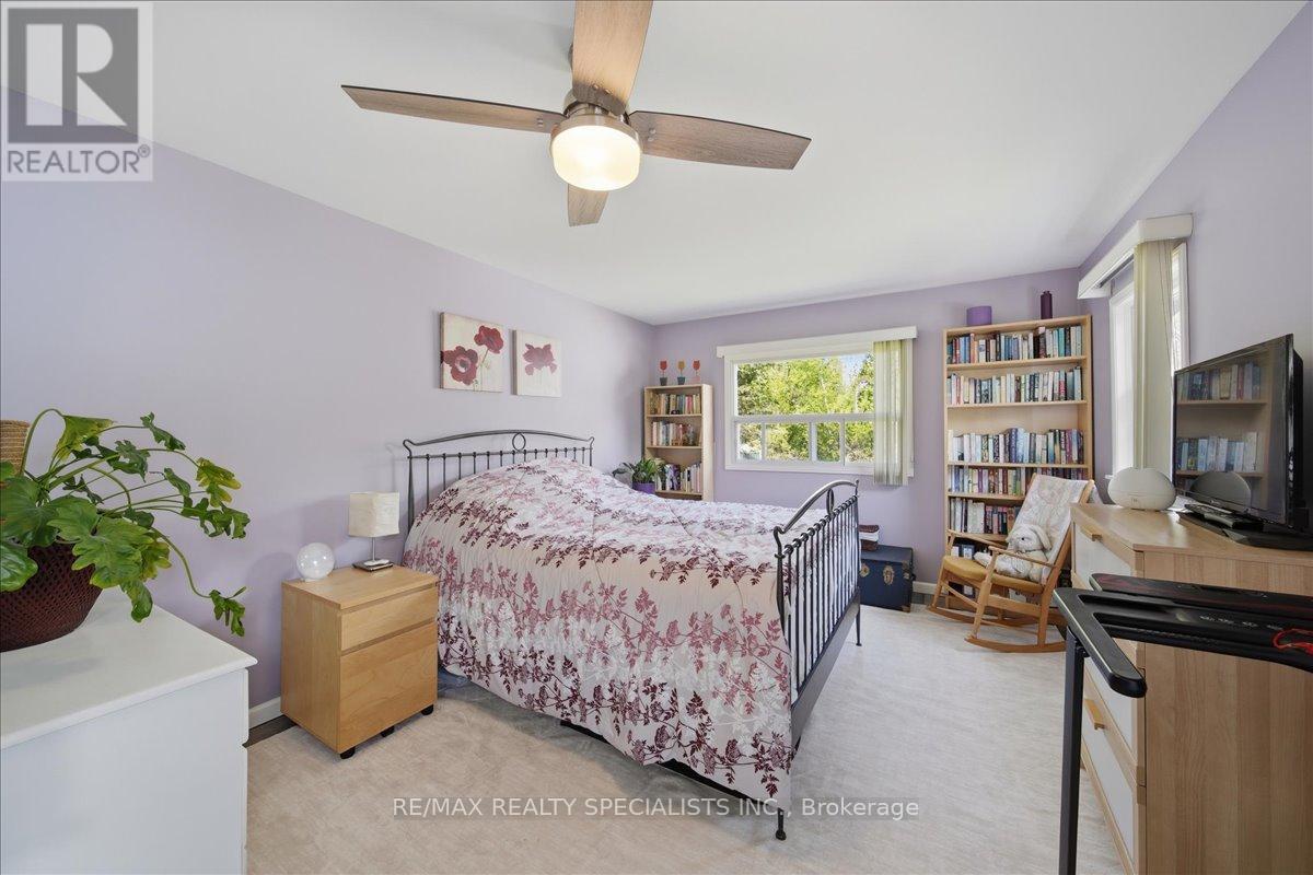 644 ROSE LANE - Image 35