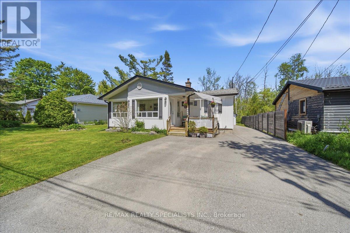 644 ROSE LANE - Image 4