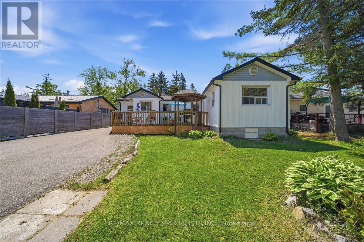 644 ROSE LANE - Image 41