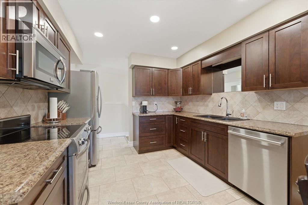 187 WOODLAWN CRESCENT - 10