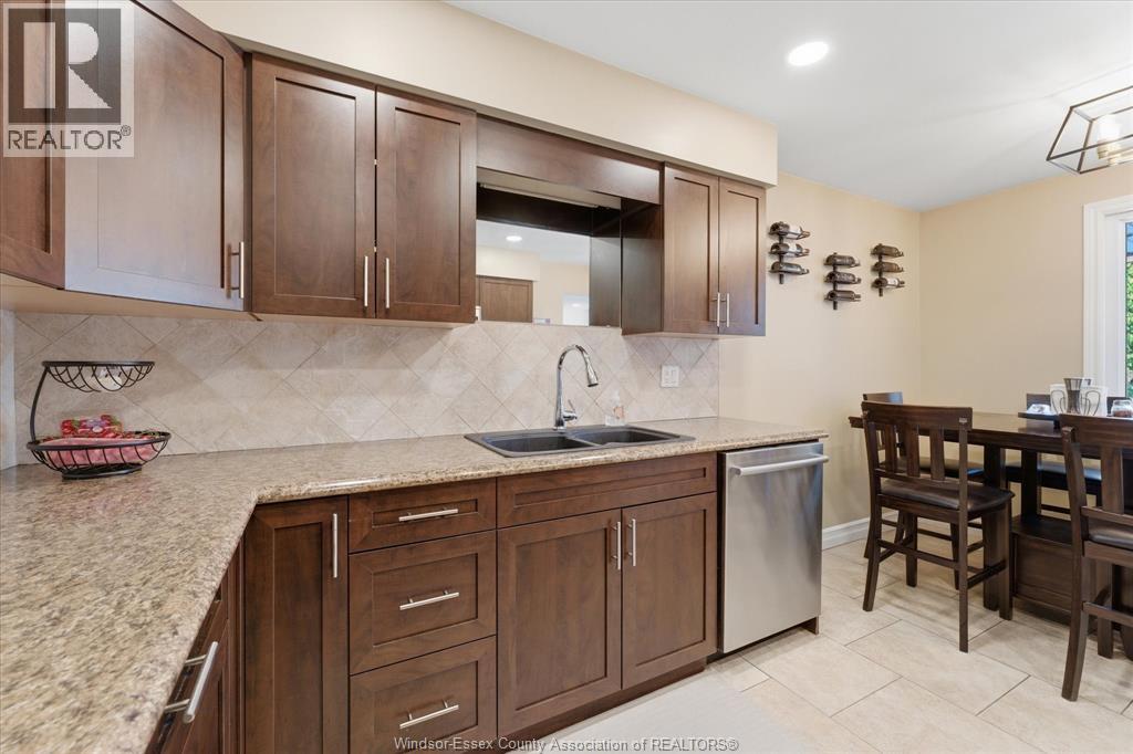 187 WOODLAWN CRESCENT - 12