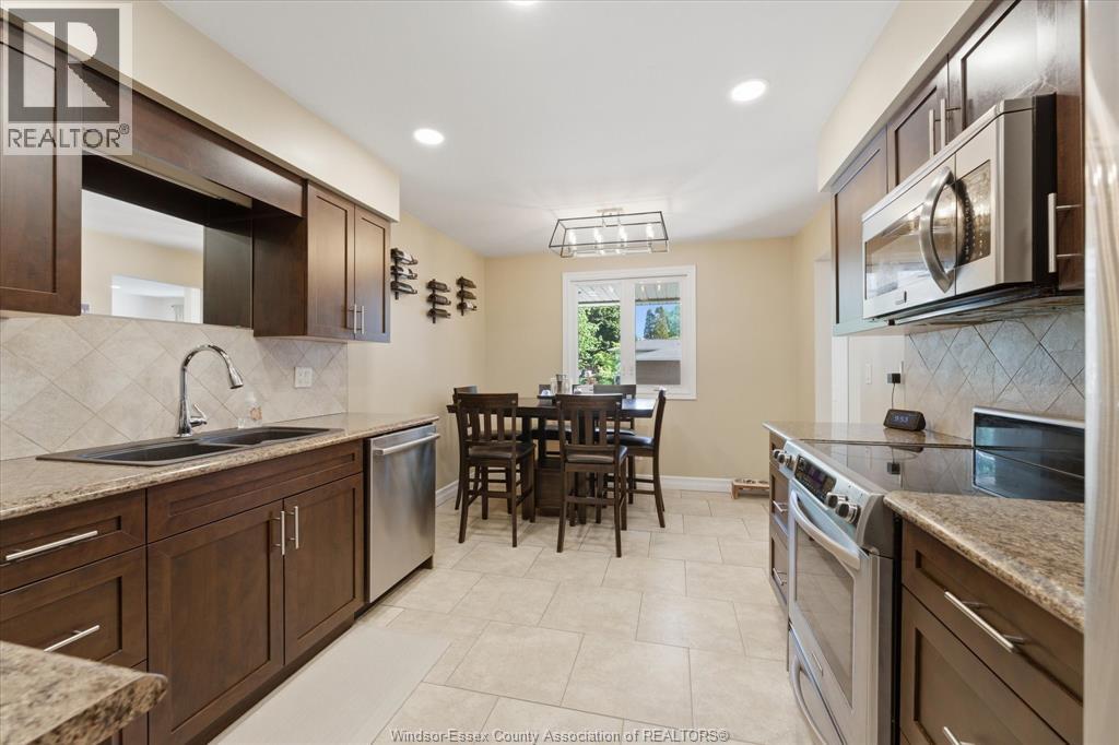 187 WOODLAWN CRESCENT - 13