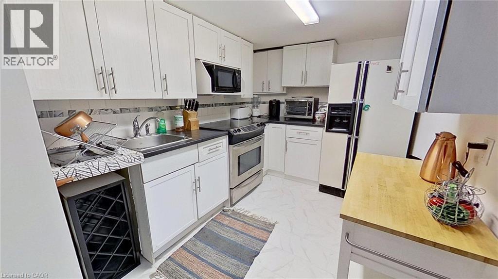 27 HEPBURN Avenue - 25