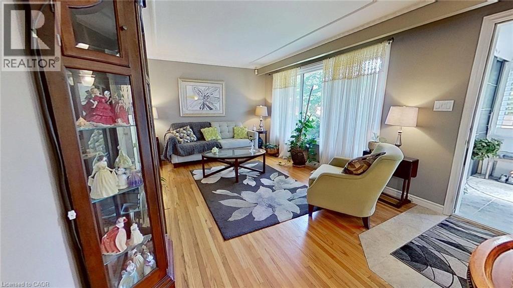 27 HEPBURN Avenue - 16