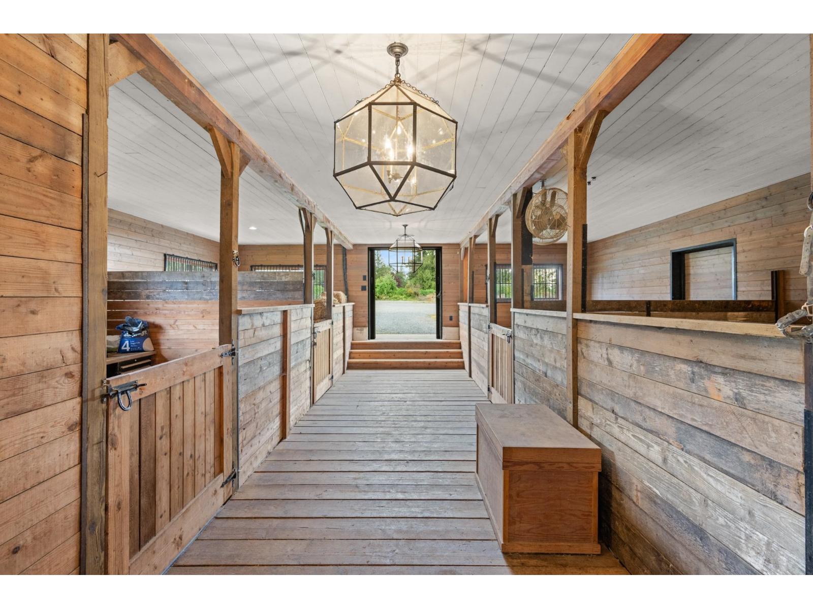 House in Langley - Image 11