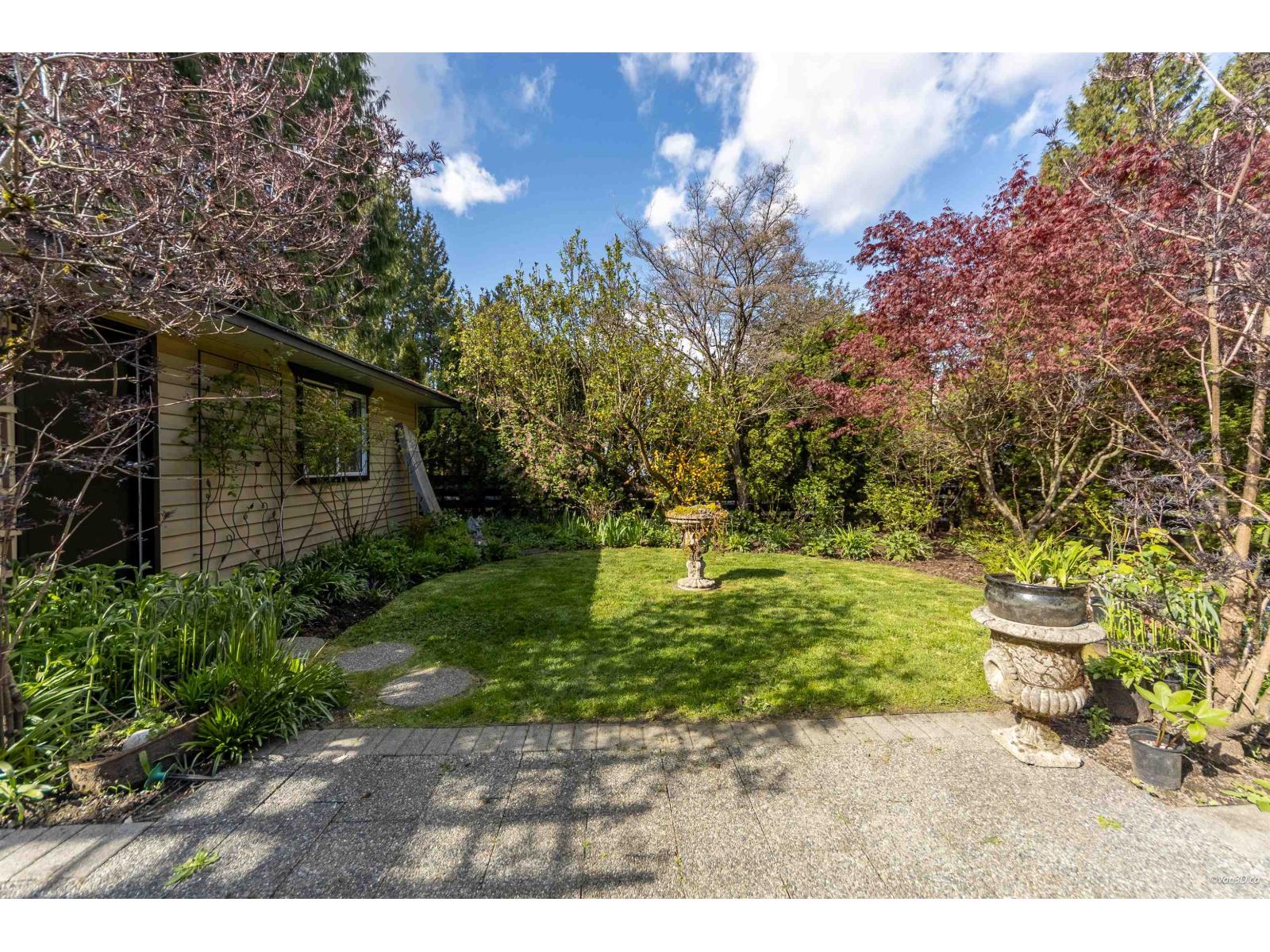 4 Bed, 2 Bath House for Sale in Surrey – 14735 109A AVENUE, Surrey - Image 34