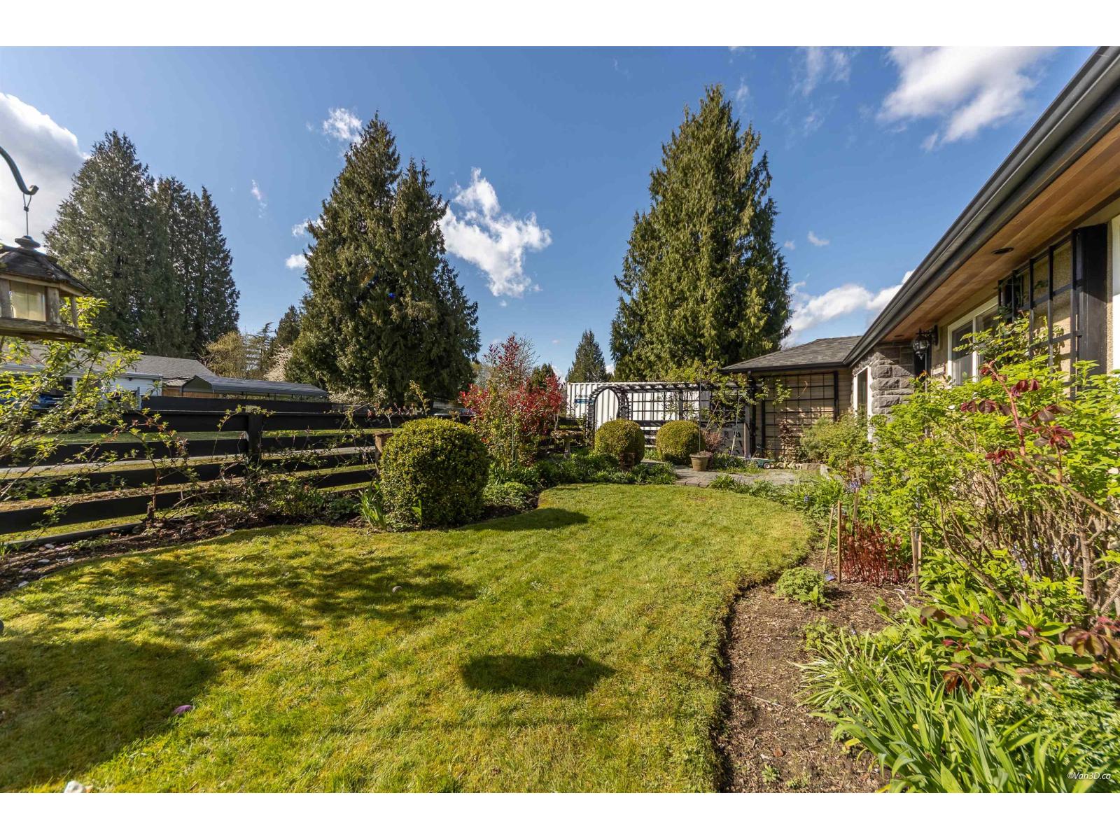 4 Bed, 2 Bath House for Sale in Surrey – 14735 109A AVENUE, Surrey - Image 31
