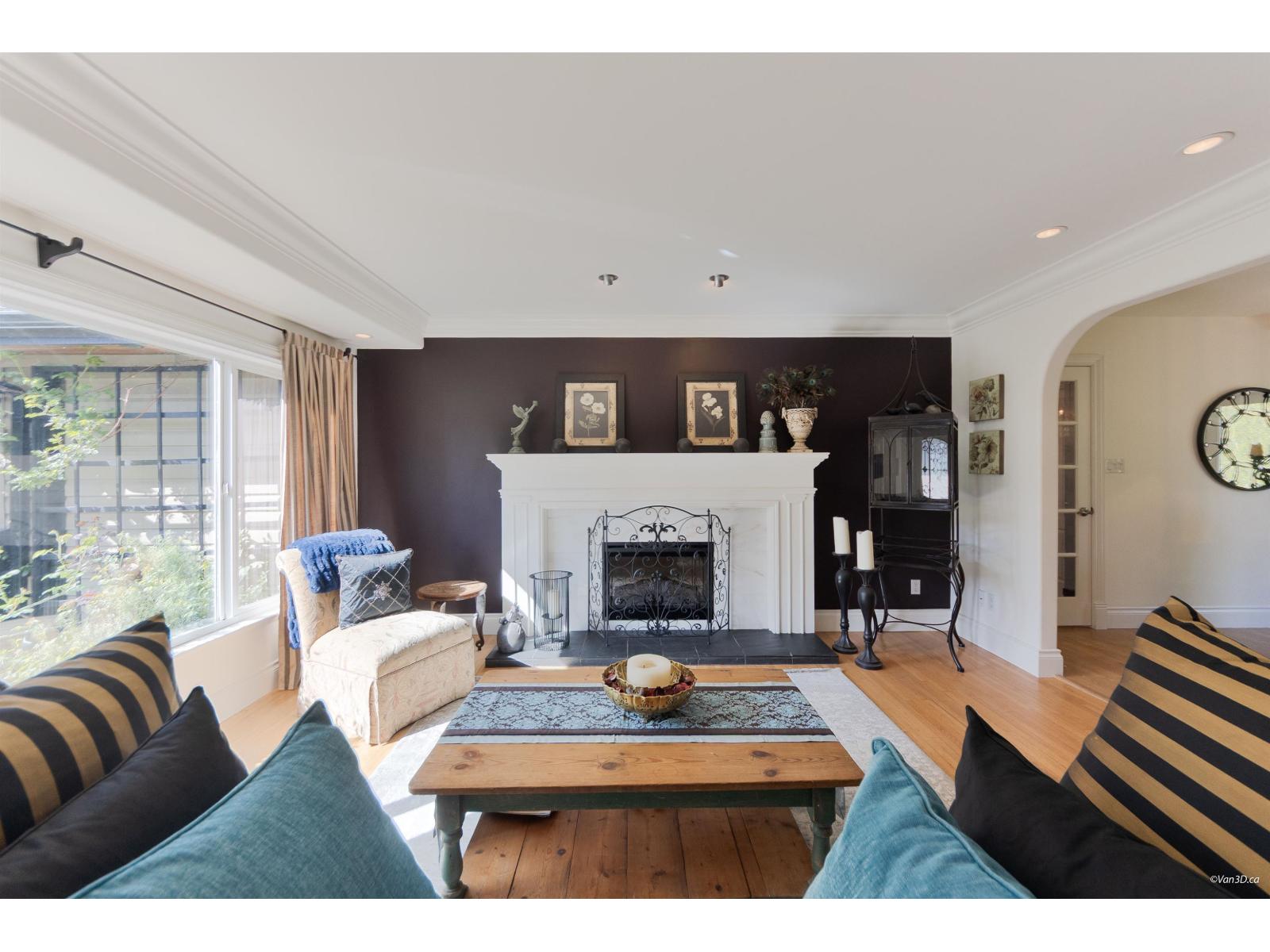 4 Bed, 2 Bath House for Sale in Surrey – 14735 109A AVENUE, Surrey - Image 8