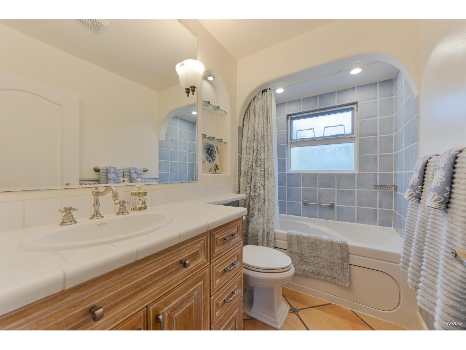 4 Bed, 2 Bath House for Sale in Surrey – 14735 109A AVENUE, Surrey - Image 33