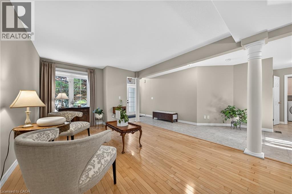 211 MCNICHOL Drive - 11