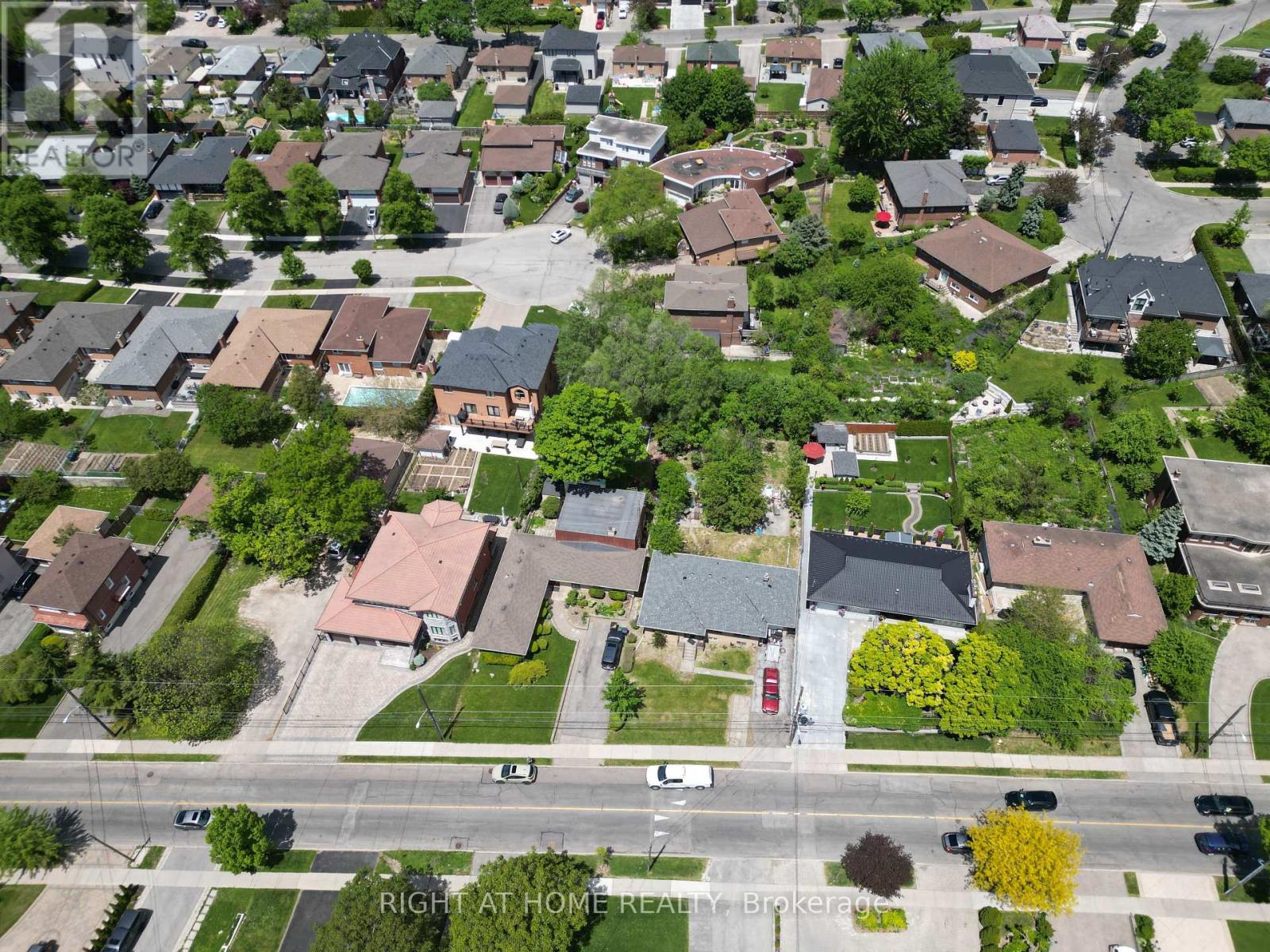 362 MAPLE LEAF DRIVE - 8