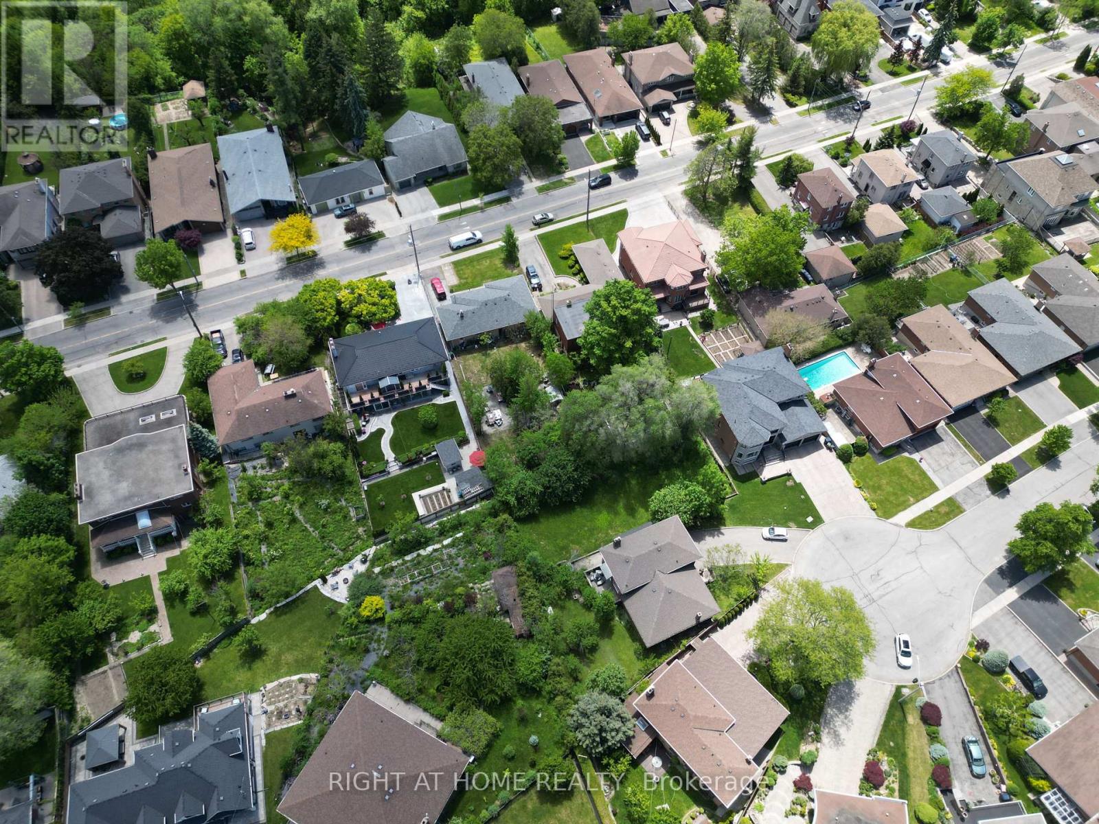 362 MAPLE LEAF DRIVE - 9