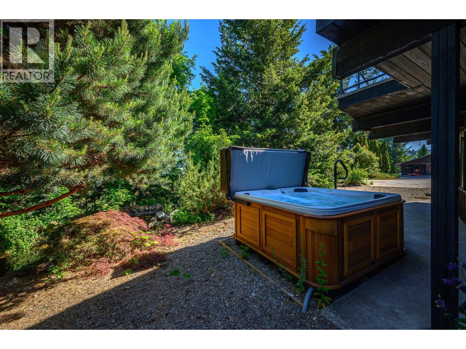 5860 Learmouth Road - 44
