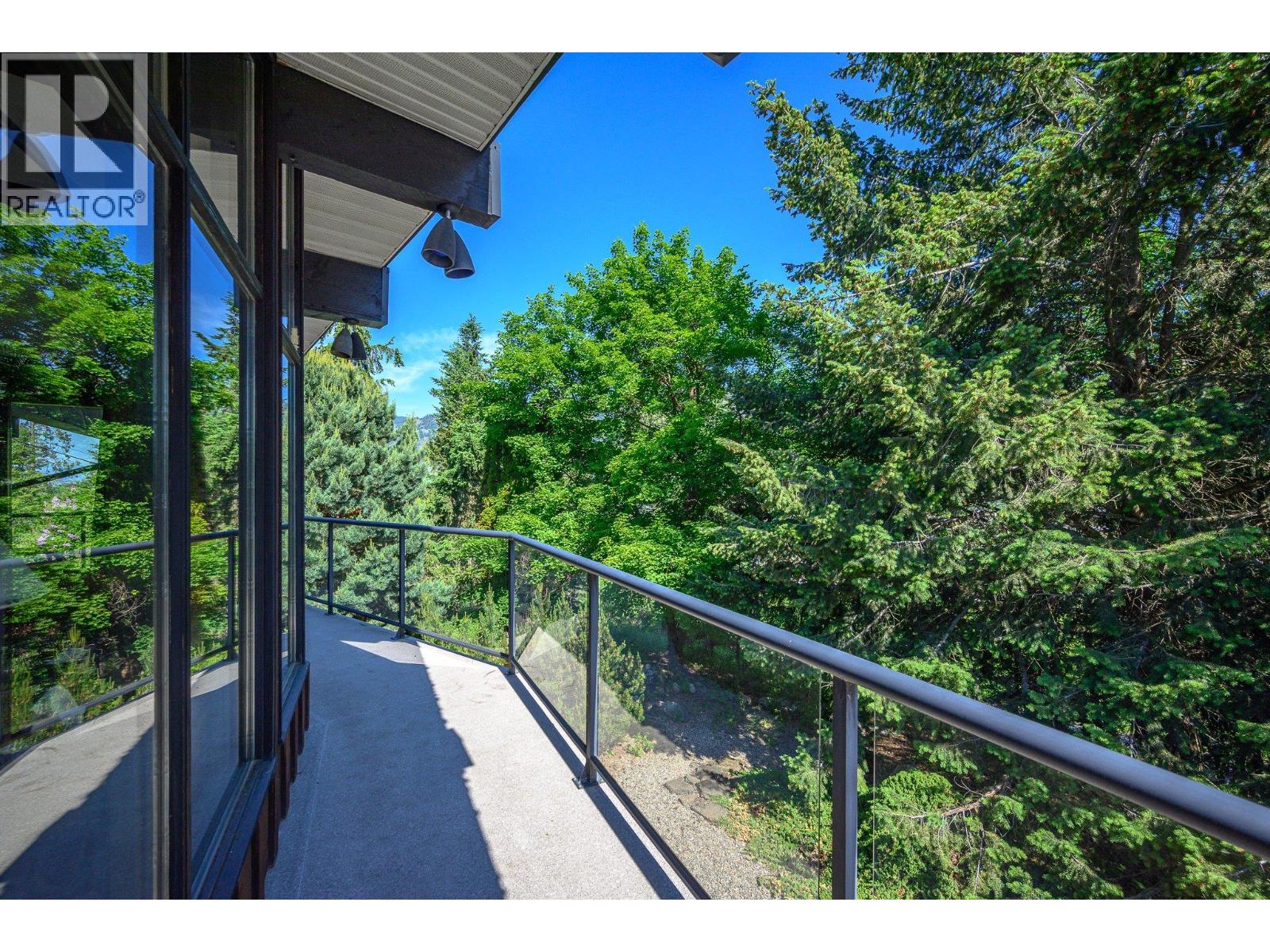 5860 Learmouth Road - 58