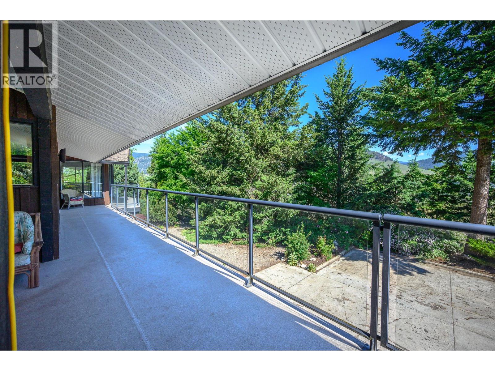 5860 Learmouth Road - 57