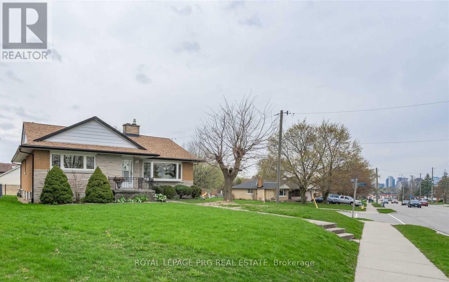 107 WEBER STREET S - 2